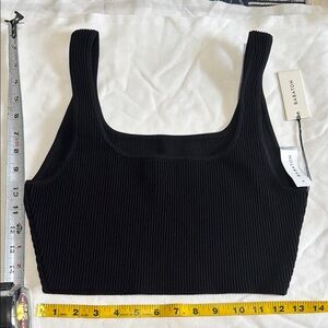 Babaton sculpt knit Black Ribbed Crop Tank Top XL